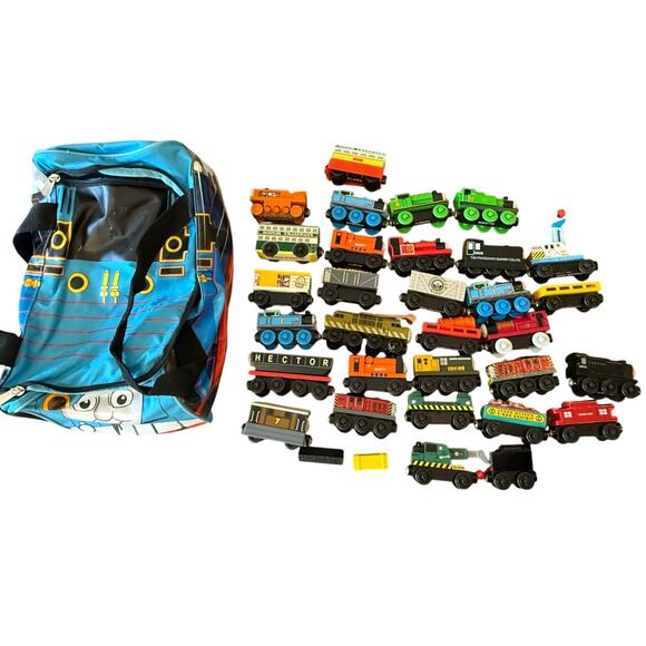 THOMAS THE TRAIN Lot of Wooden Train Cars + Character Bag - Picture 1 of 5
